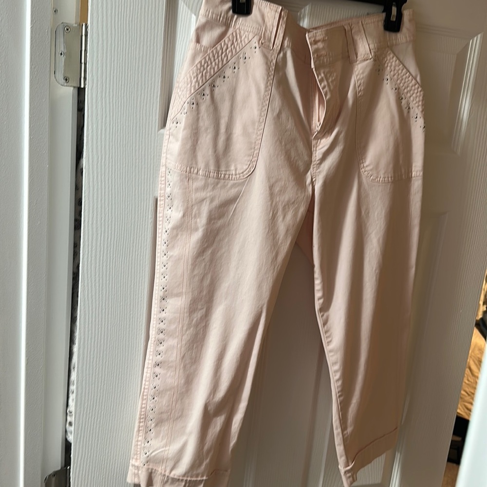 Gloria Vanderbilt capri Peach